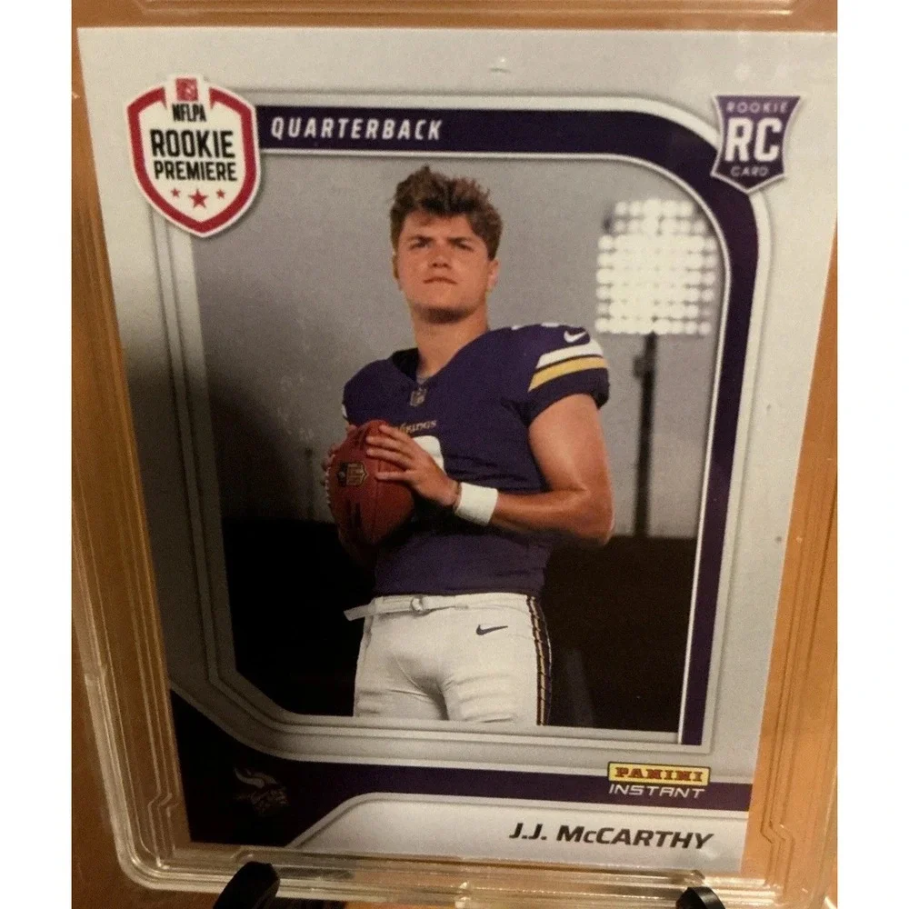 2024 Panini Instant J.J. McCarthy First Look Vikings RC‎ #RPSFL-8 EGC 9.5